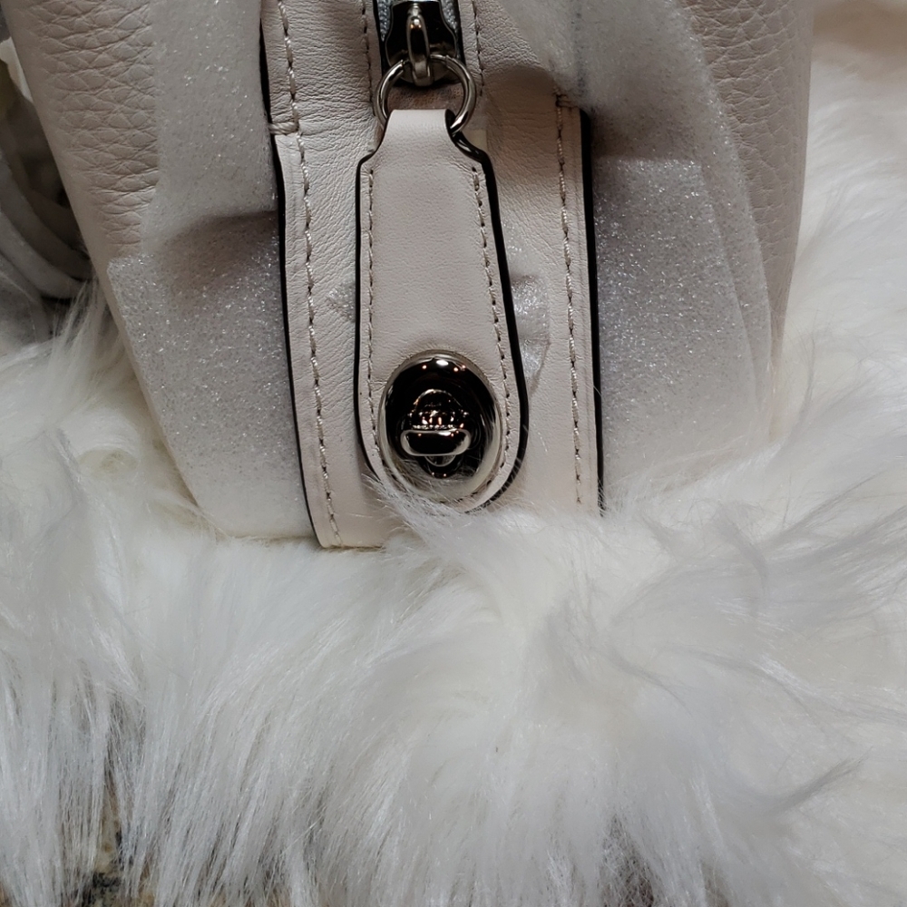 Designer Handbag - Picture 6 of 13
